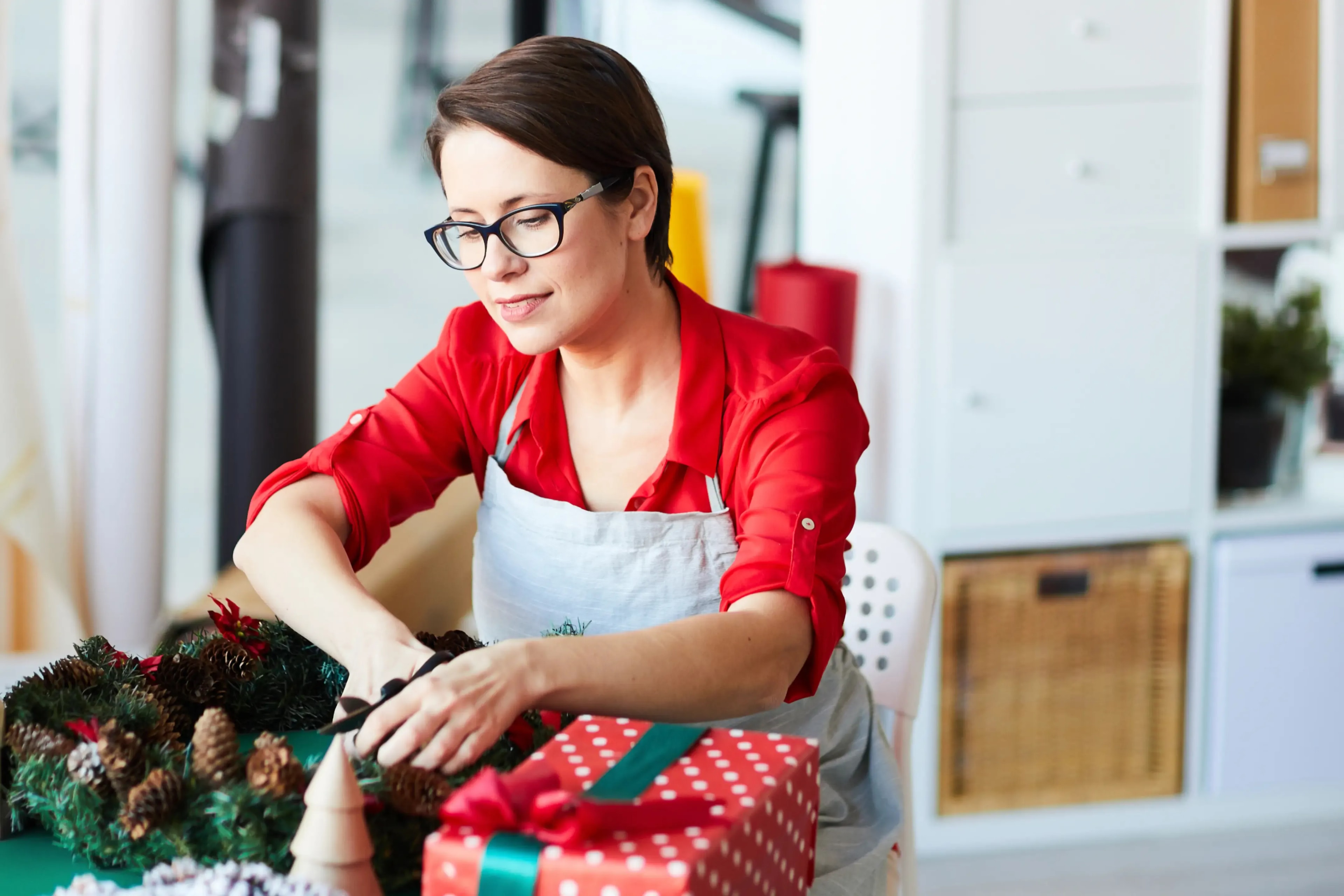 Automate_Esthetician_Retail_Sales_for_the_Holidays_DINGG