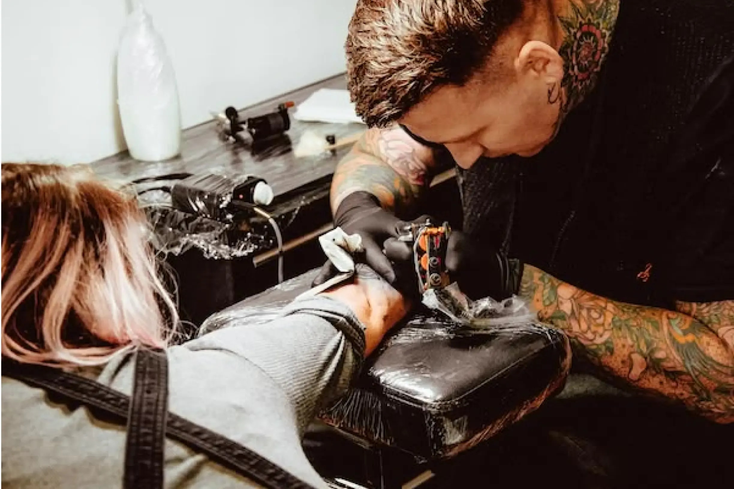 Tattoo_Studio_Management_Software_DINGG
