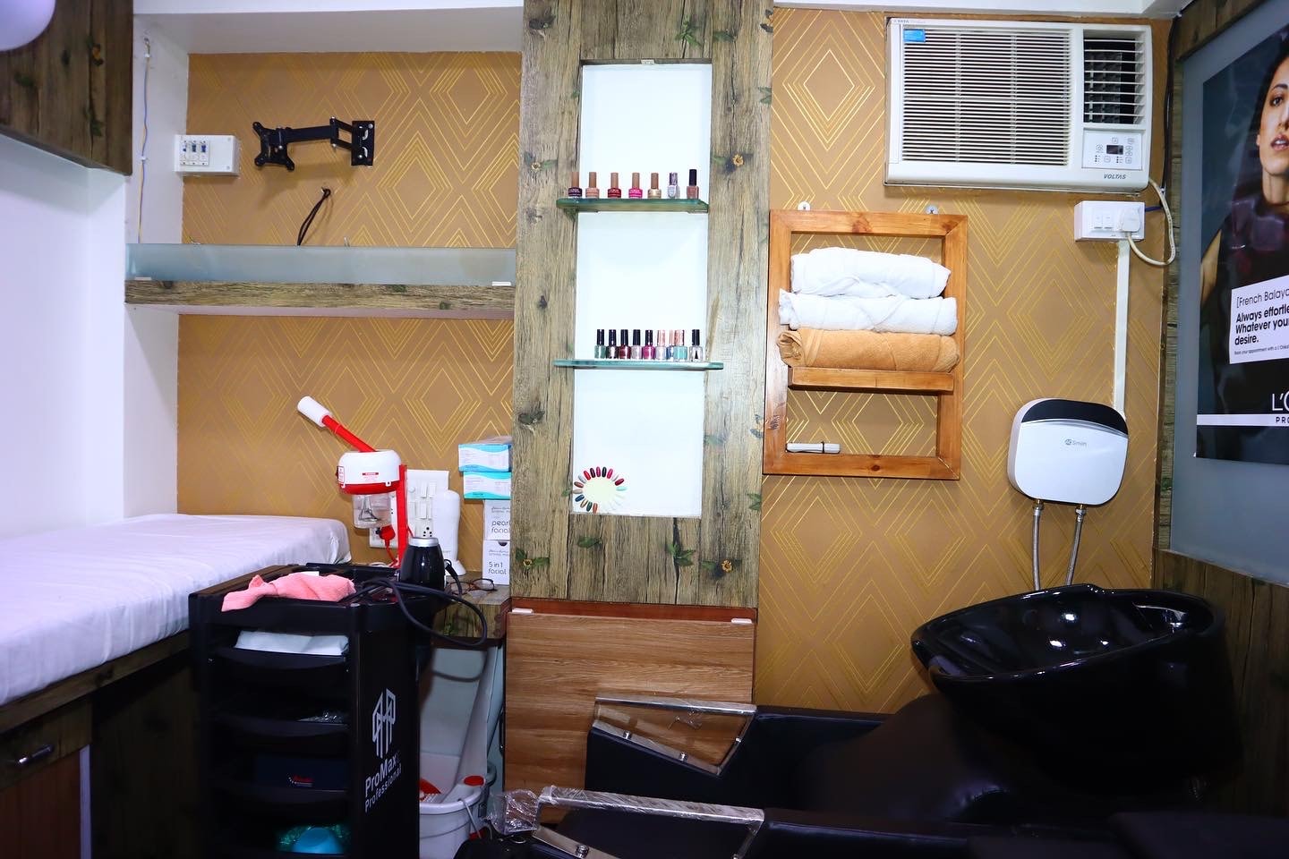 Salon Banner