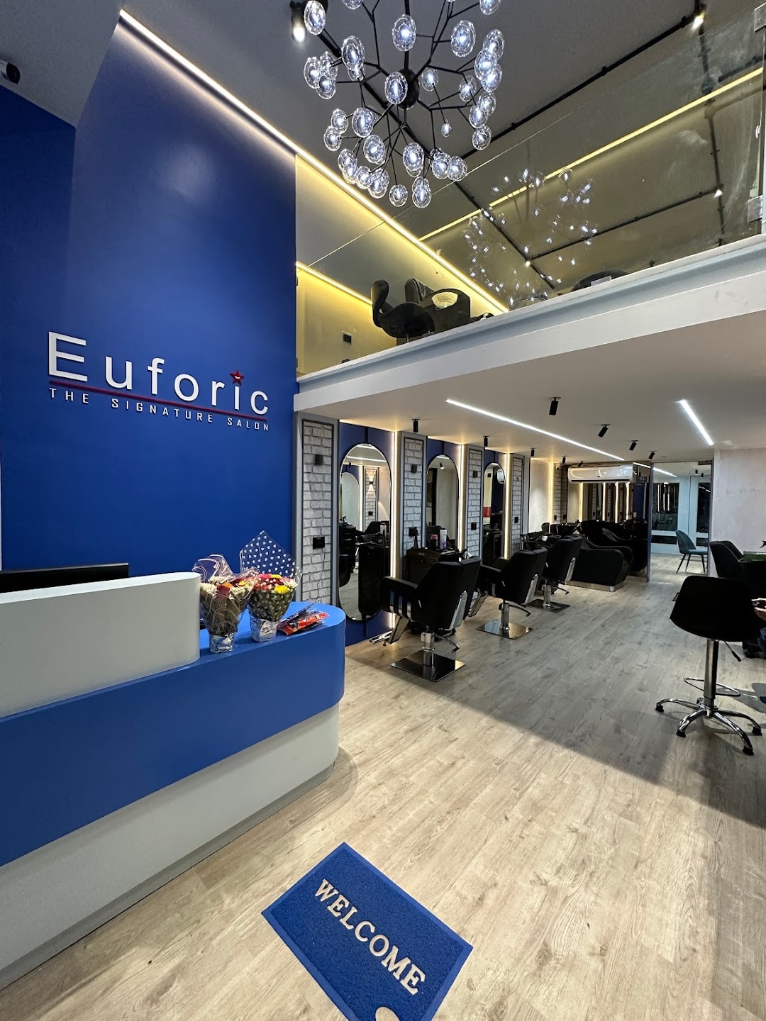 Salon Banner