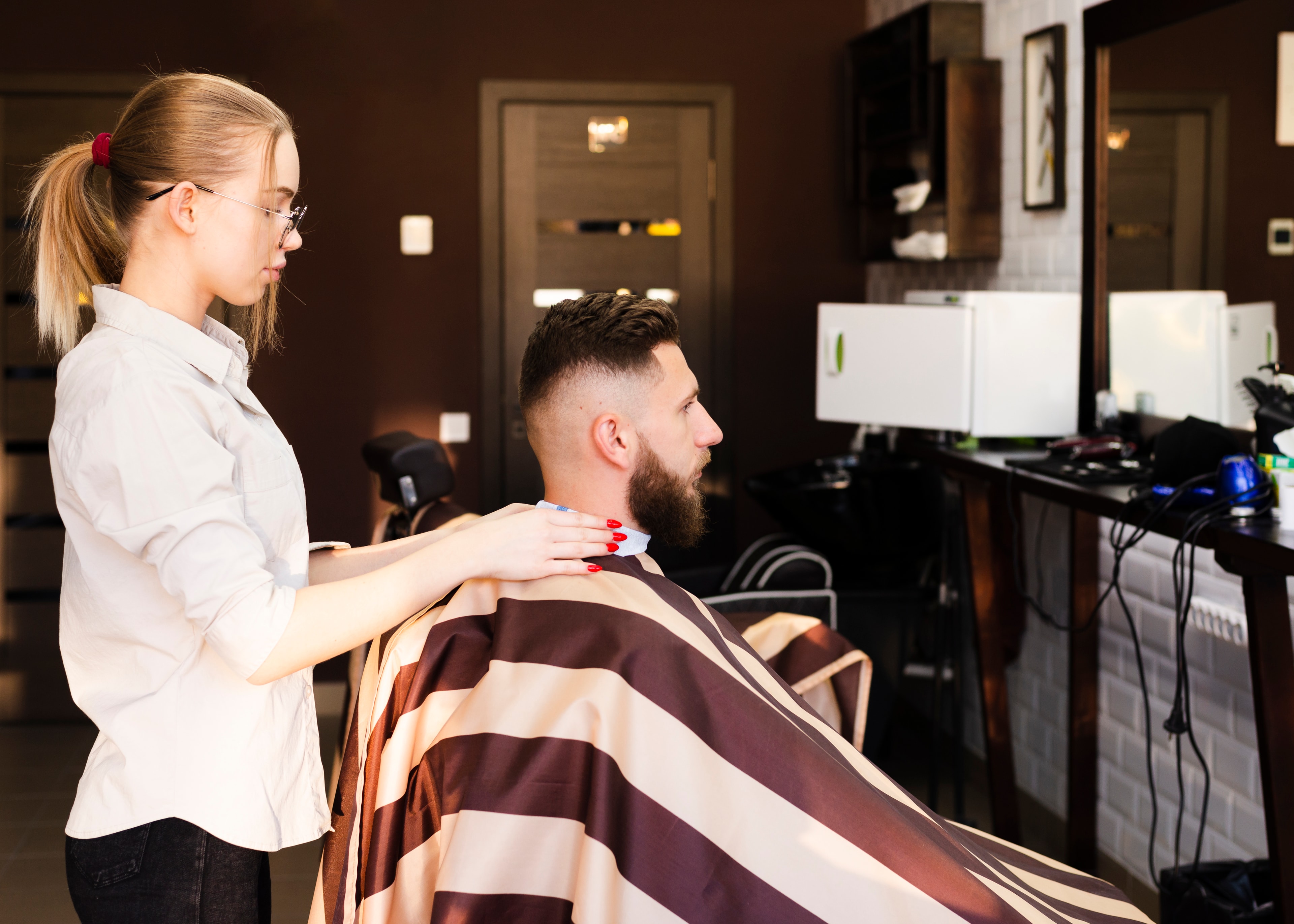 Salon Scheduling Chaos. Why US Salons Struggle & How to Fix It