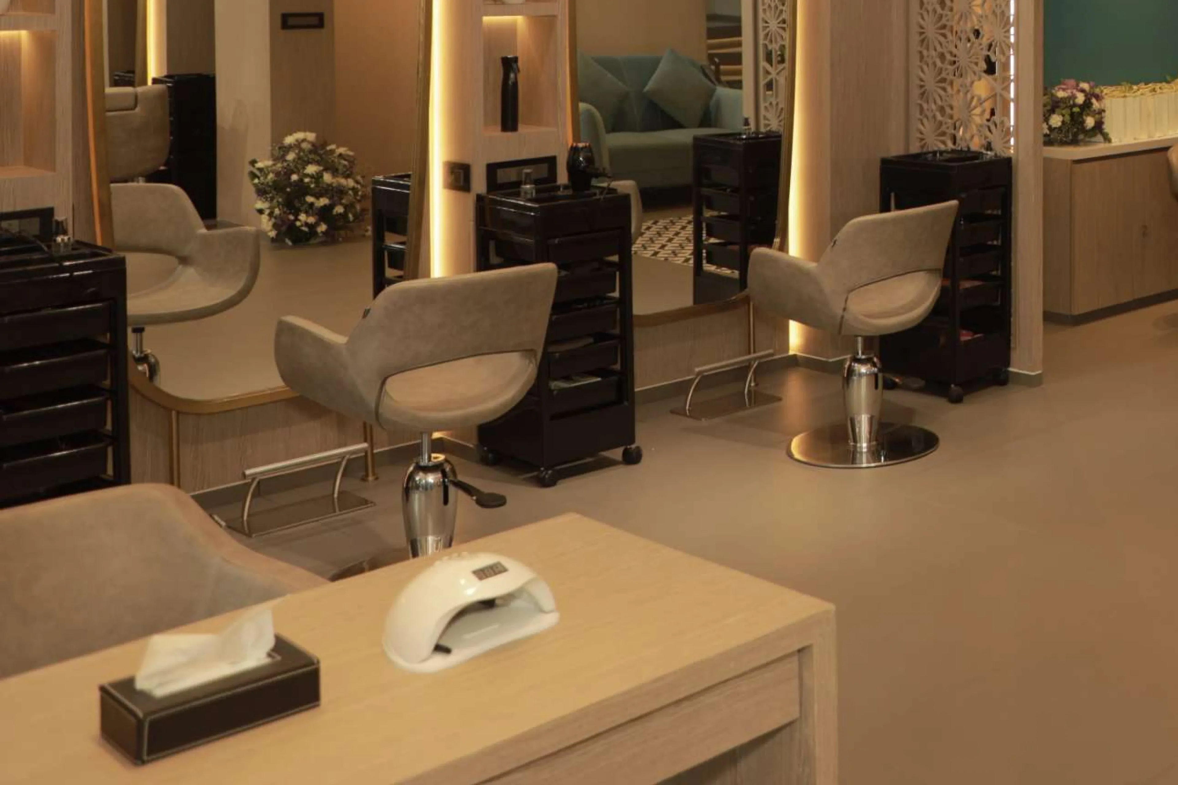 Starting_a_Salon_in_Ahmedabad_DINGG