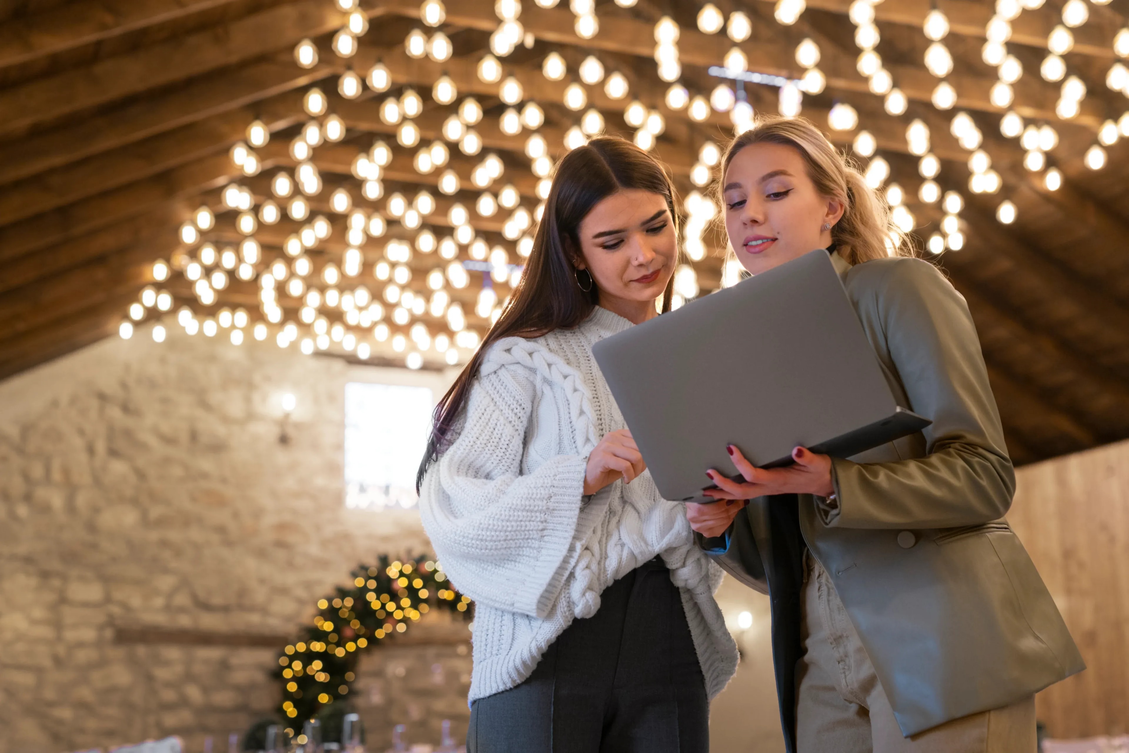 Why_Our_App_Schedules_Wedding_Clients_Better_Than_That_Cheap_Software_DINGG