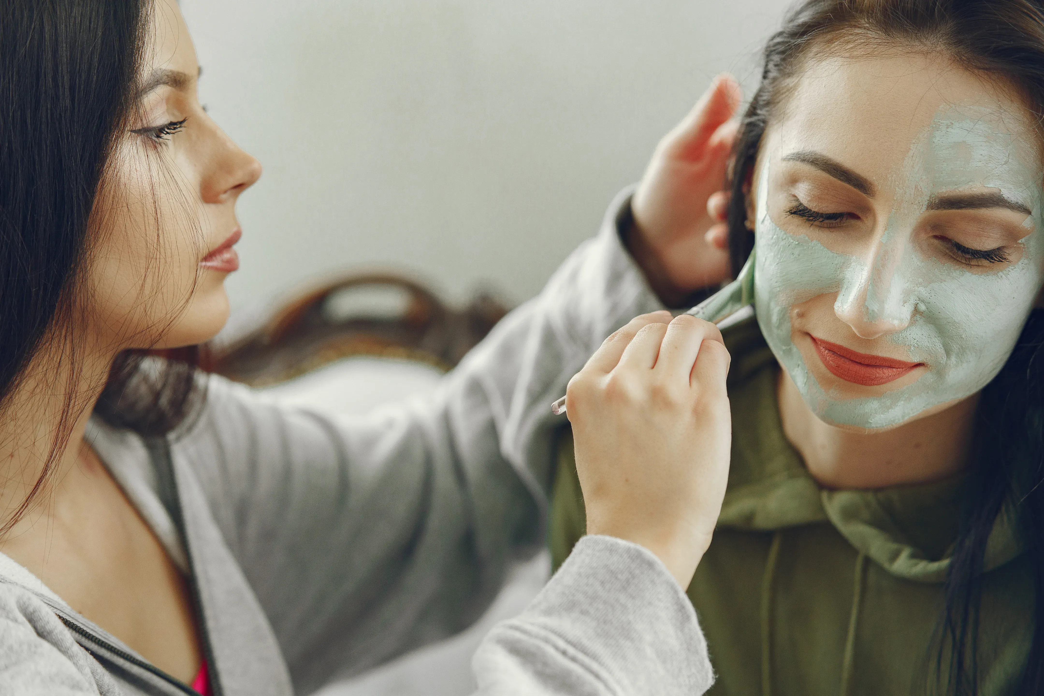 Why_US_Consumers_Are_Now_Demanding_Biotech_Clean_and_Sustainable_Salon_Services_DINGG